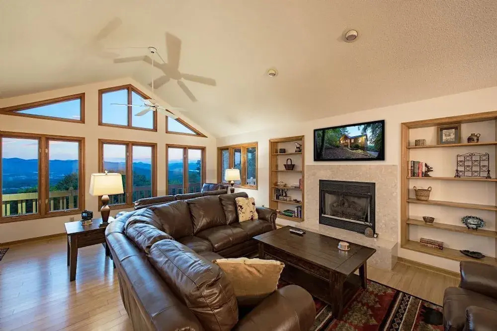 photo 1 of Sunset Peaks - 3 Br Home