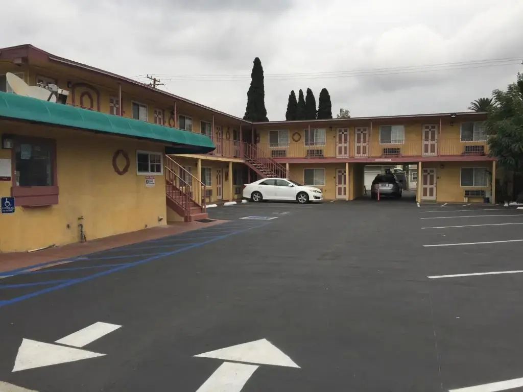 photo 1 of Super 7 Motel