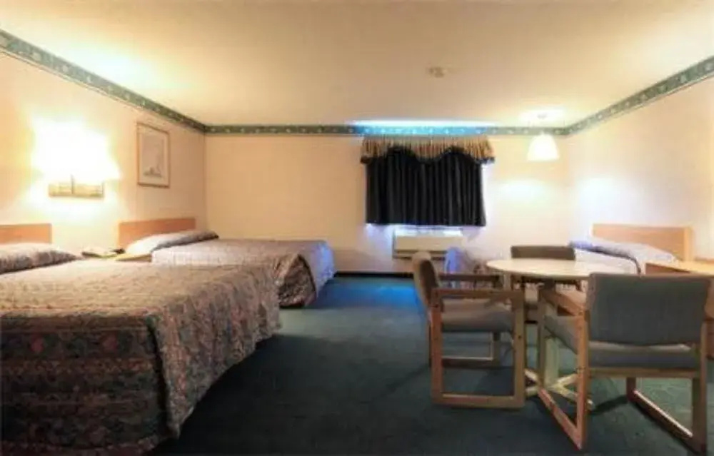 photo 1 of Super 7 Motel