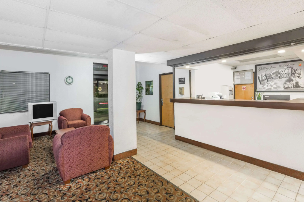 photo 1 of Super 8 by Wyndham Pompano Beach