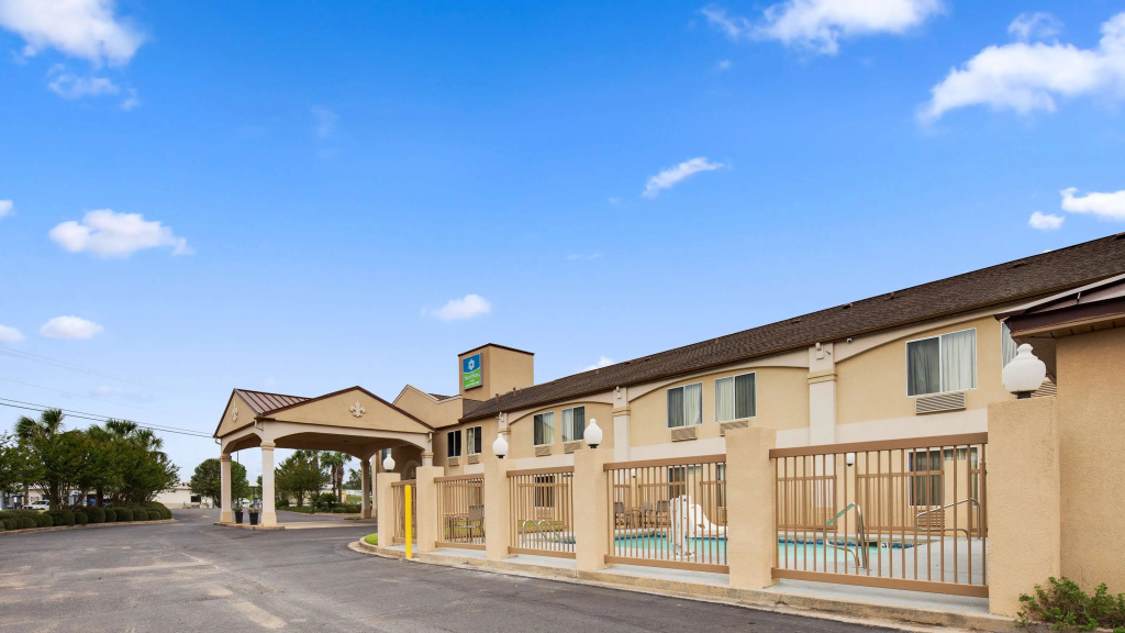 photo 1 of SureStay Hotel by Best Western Alexandria