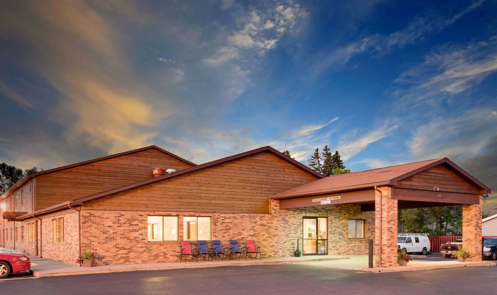 photo 1 of Super 8 by Wyndham Ashland