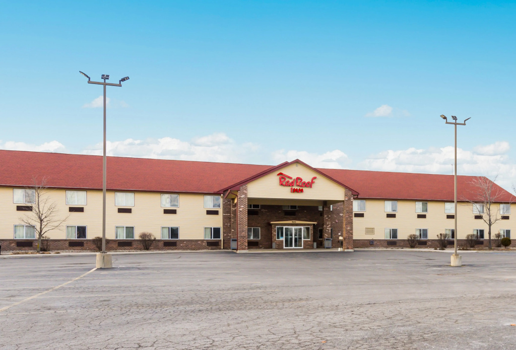 photo 1 of Red Roof Inn Auburn