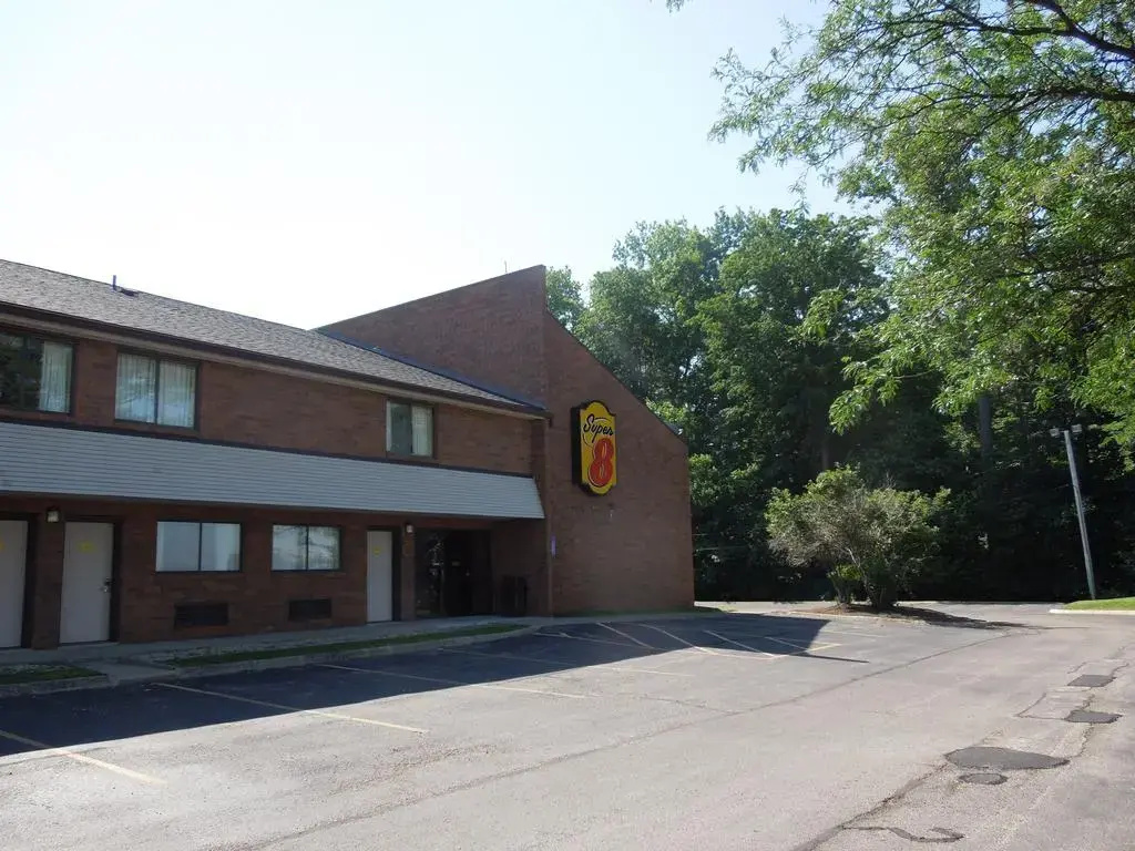 photo 1 of Beachwood Inn