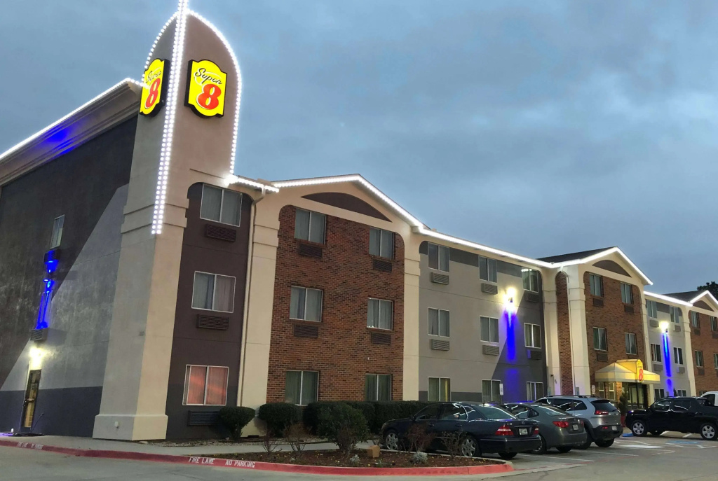 photo 1 of Super 8 by Wyndham Bedford DFW Airport West