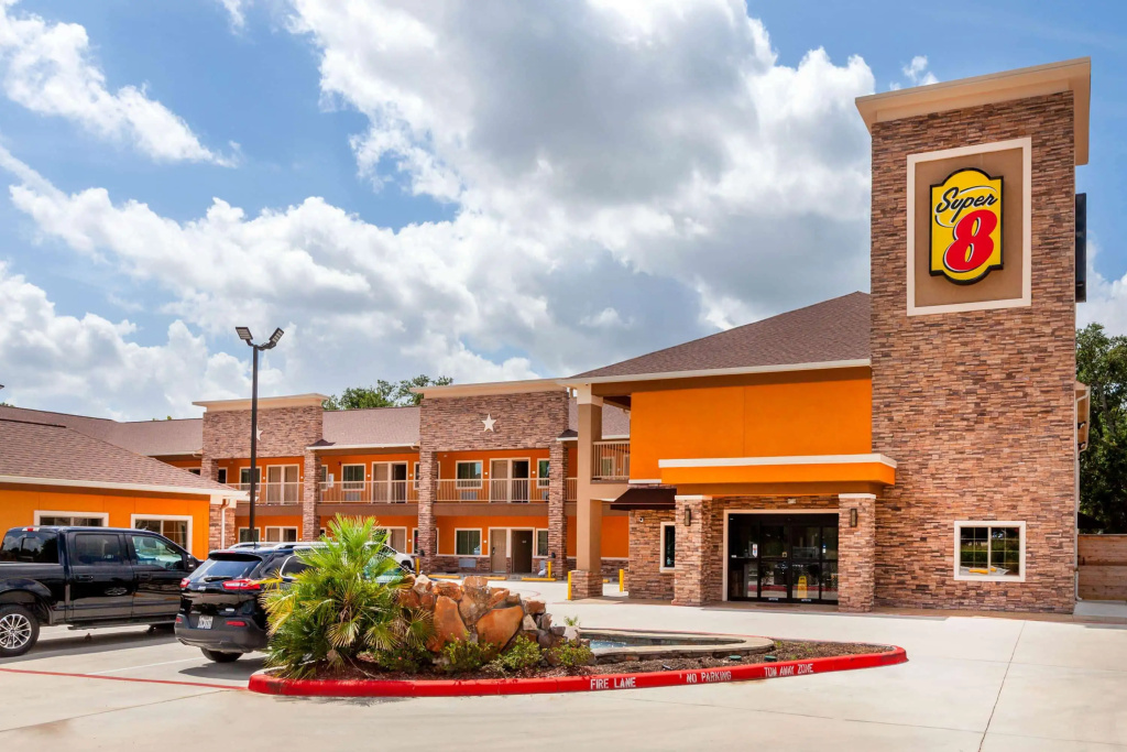 photo 1 of Super 8 by Wyndham Houston Northwest Cypress