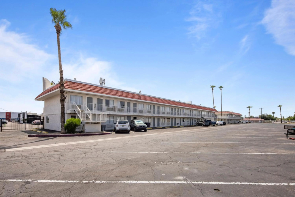 photo 1 of Super 8 by Wyndham Phoenix West