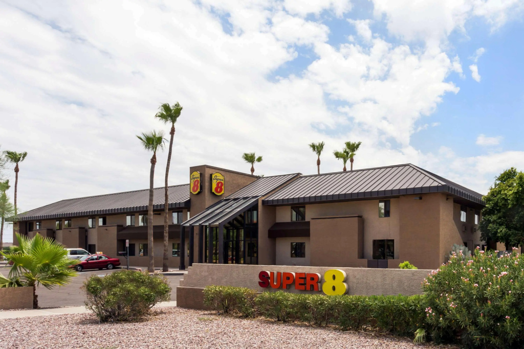 photo 1 of Rodeway Inn & Suites Chandler - Phoenix South I-10