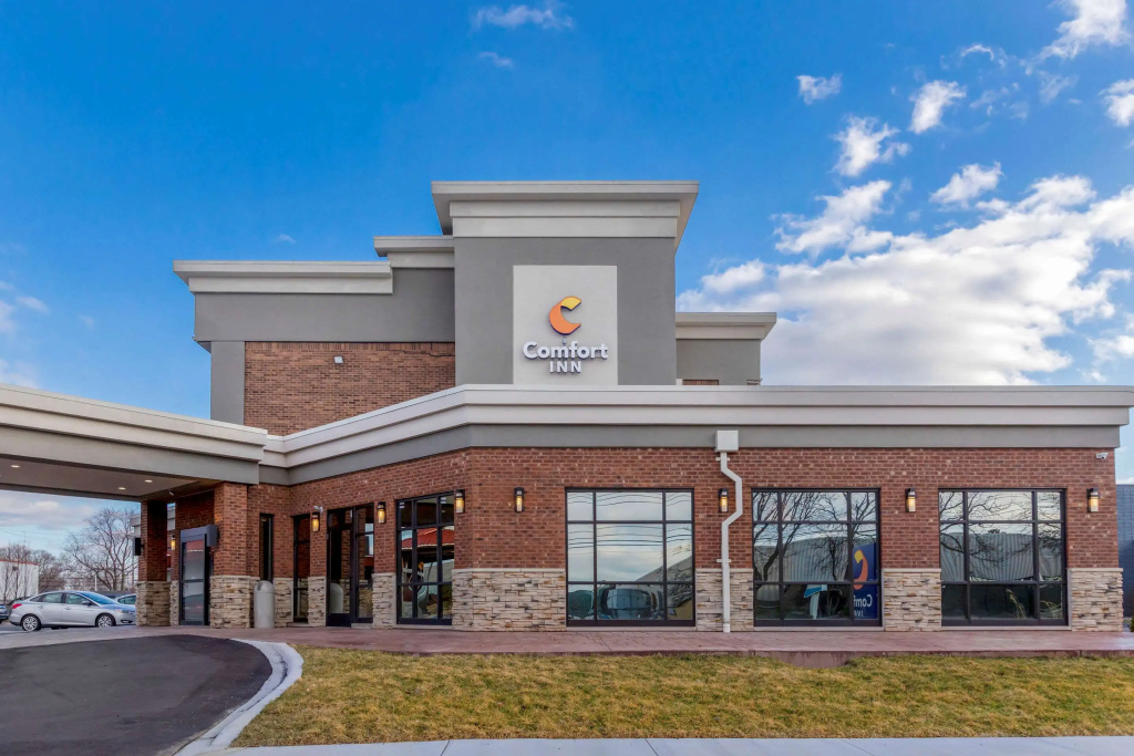 photo 1 of Comfort Inn Detroit - Troy