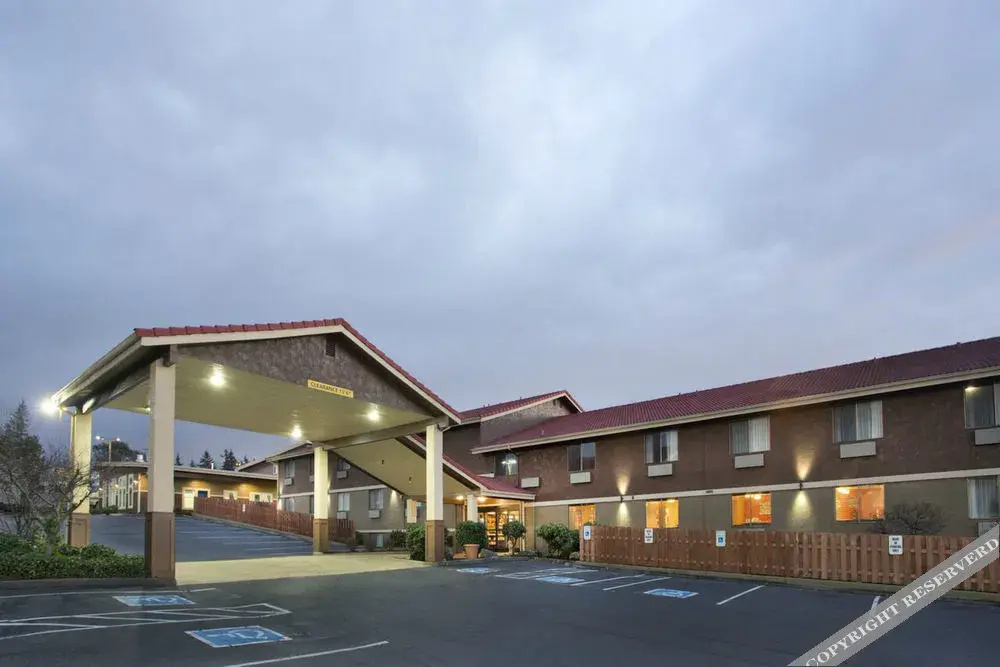 photo 1 of Red Lion Inn & Suites Federal Way
