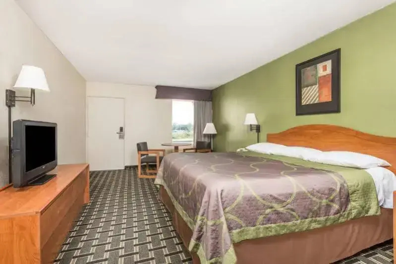 photo 1 of Super 8 Motel - Forsyth
