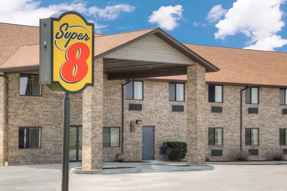 photo 1 of Super 8 Gas City Marion Area