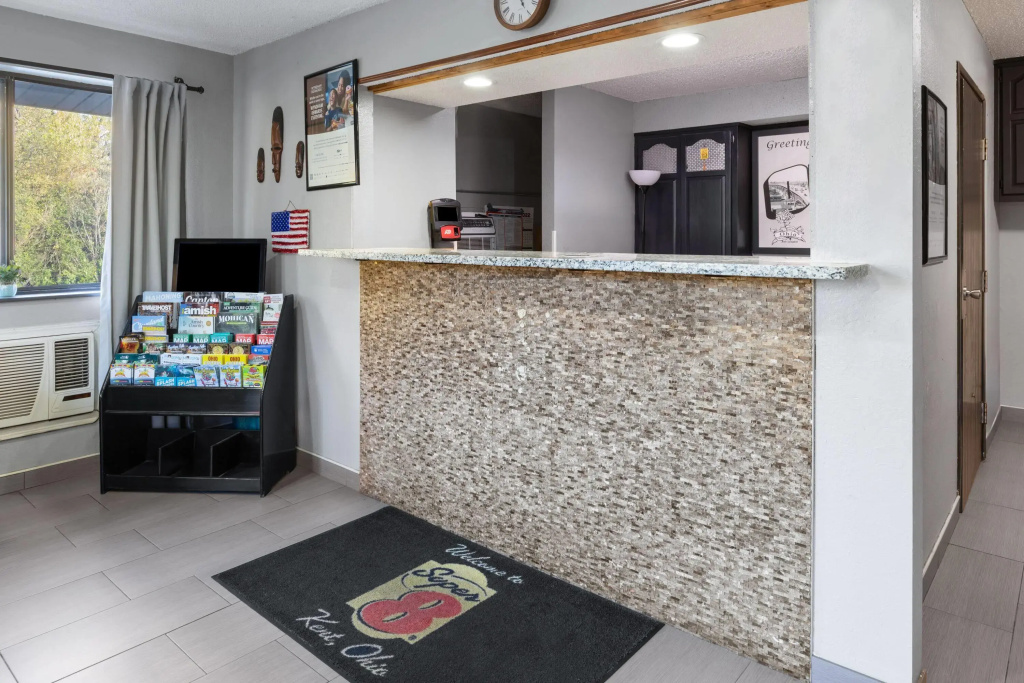 photo 1 of Super 8 by Wyndham Kent/Akron Area