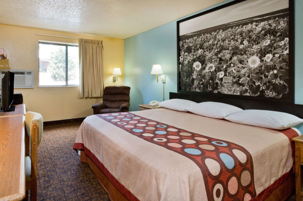 photo 1 of Super 8 by Wyndham Lexington Park/California Area