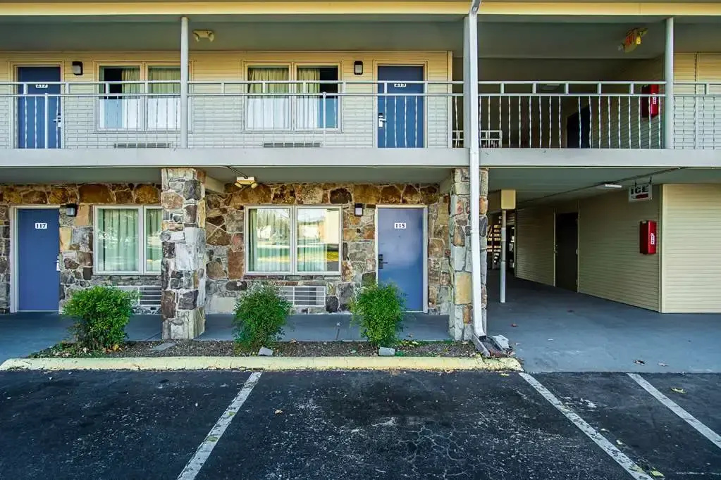 photo 1 of Motel 6
