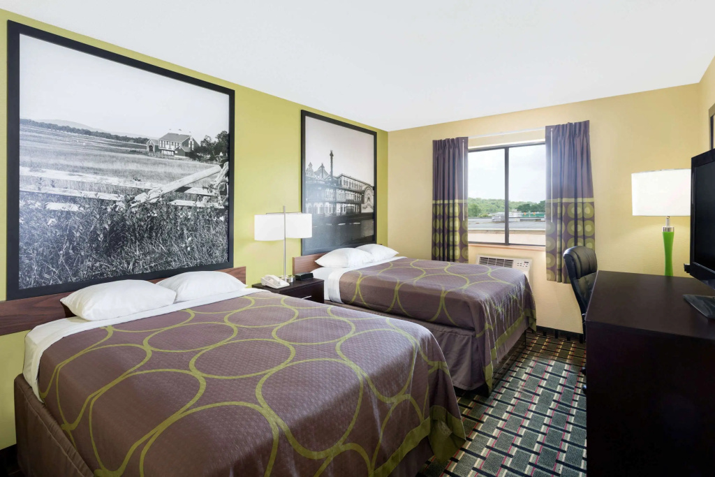 photo 1 of Super 8 by Wyndham Marietta