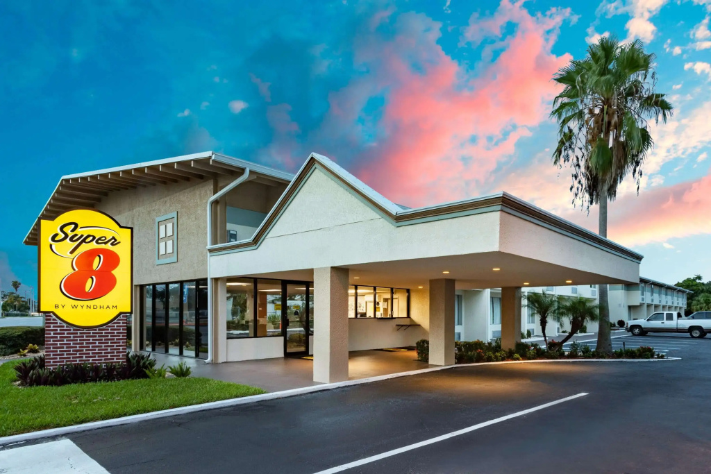 photo 1 of Super 8 by Wyndham Melbourne
