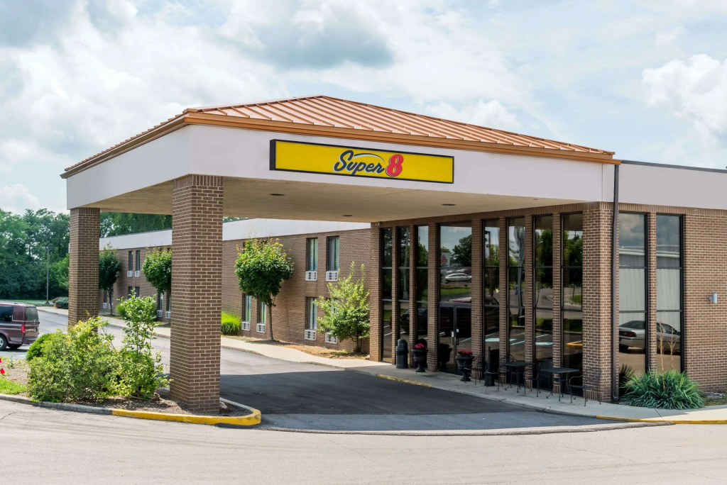 photo 1 of Super 8 by Wyndham Miamisburg Dayton S Area OH
