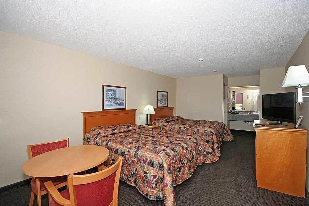 photo 1 of Carolina Inn of Lake Norman