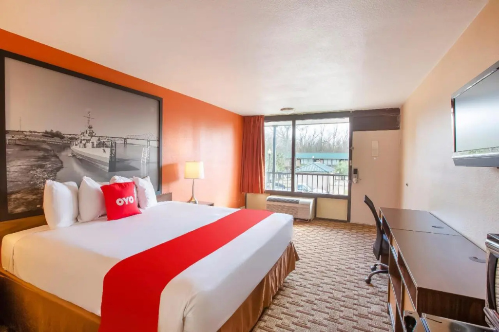 photo 1 of OYO Hotel Port Allen LA I-10 West