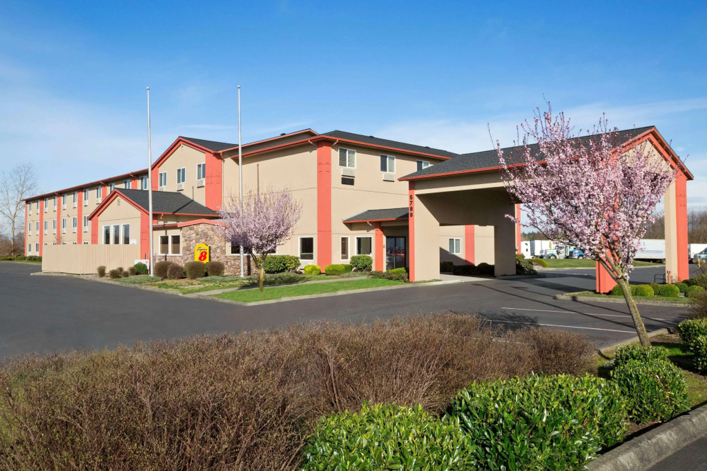 photo 1 of Super 8 by Wyndham Bellingham Airport/Ferndale