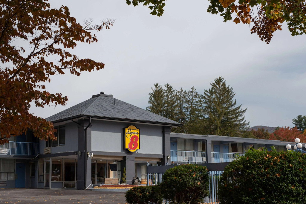 photo 1 of Super 8 by Wyndham Black Mountain/Asheville East