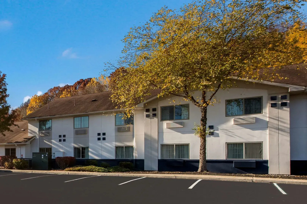 photo 1 of SureStay Plus Hotel by Best Western Highland Poughkeepsie