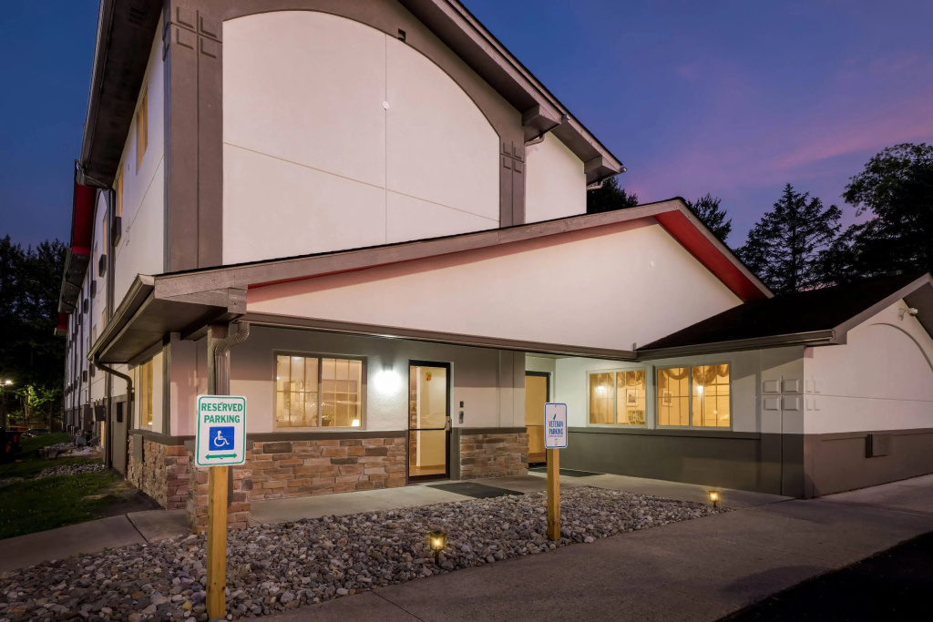 photo 1 of Super 8 by Wyndham East Stroudsburg/Poconos