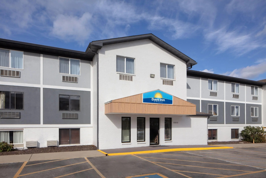 photo 1 of Days Inn by Wyndham Omaha NE