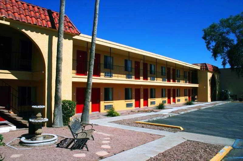 photo 1 of Super 8 Phoenix North Bell Road and I-17