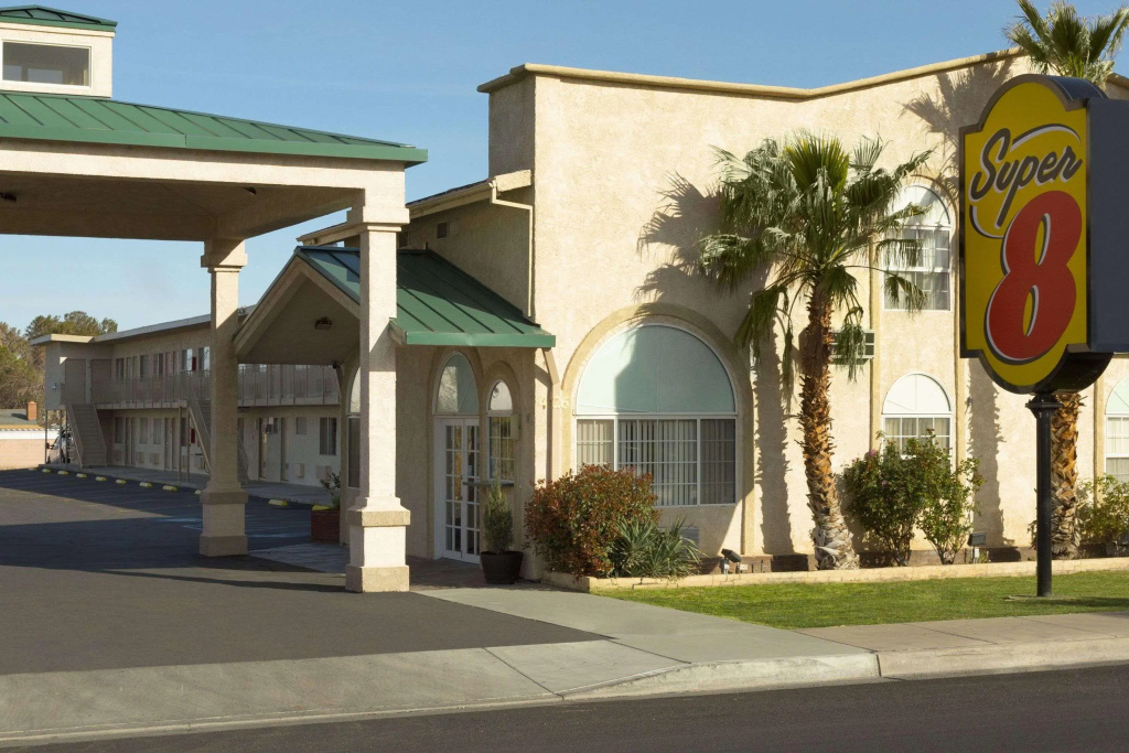 photo 1 of Super 8 By Wyndham Ridgecrest
