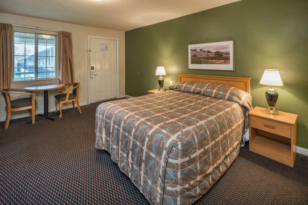photo 1 of Rose Garden Inn - San Jose Airport