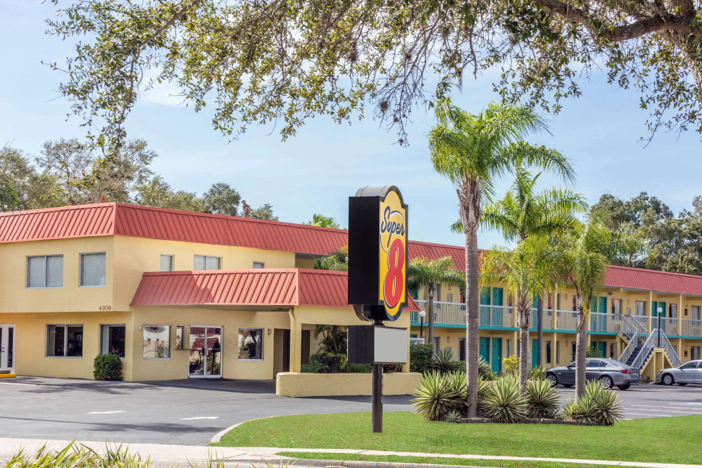 photo 1 of Super 8 by Wyndham Sarasota Near Siesta Key