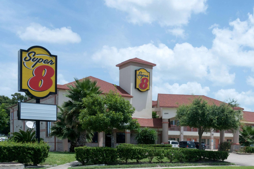 photo 1 of Super 8 by Wyndham Stafford Sugarland Area
