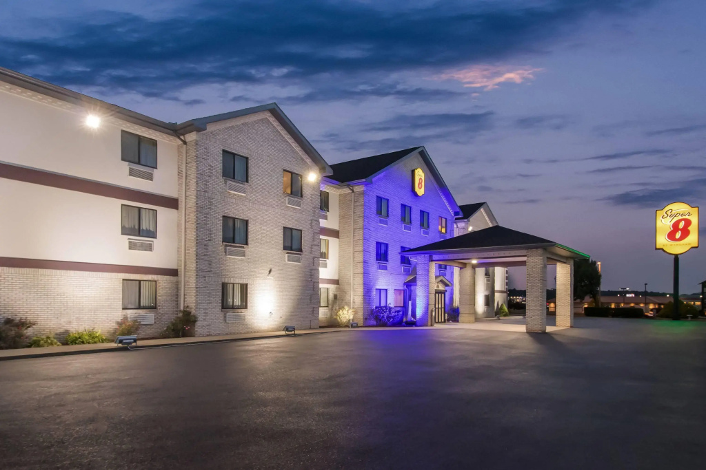 photo 1 of Super 8 by Wyndham Uniontown PA