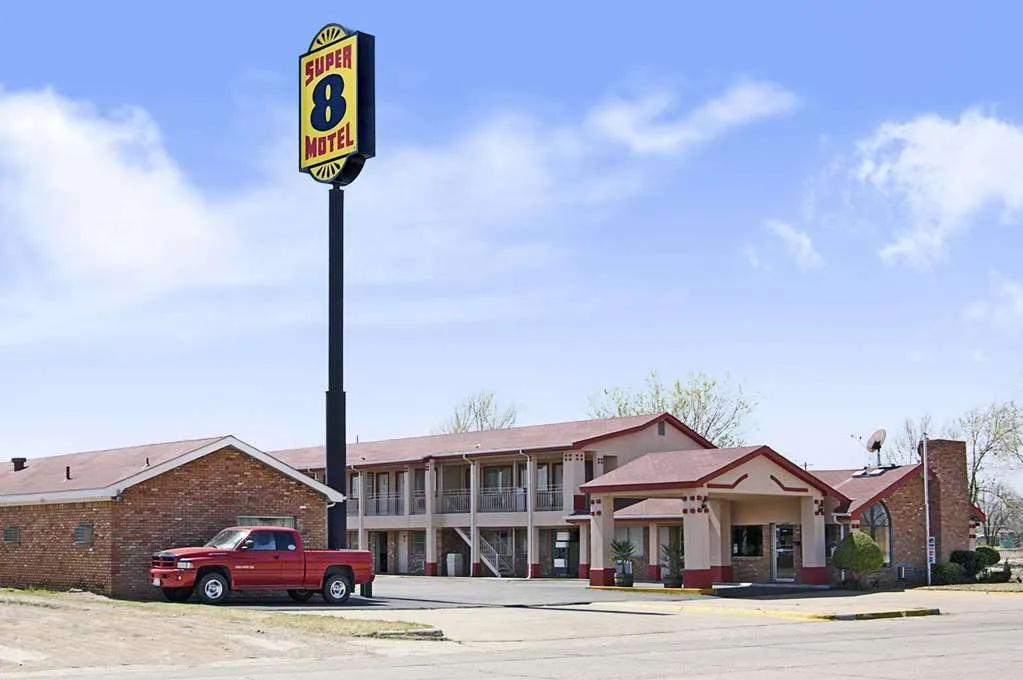 photo 1 of Super 8 Vernon