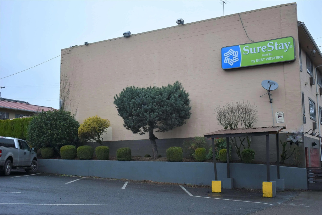 photo 1 of SureStay Hotel by Best Western Portland City Center
