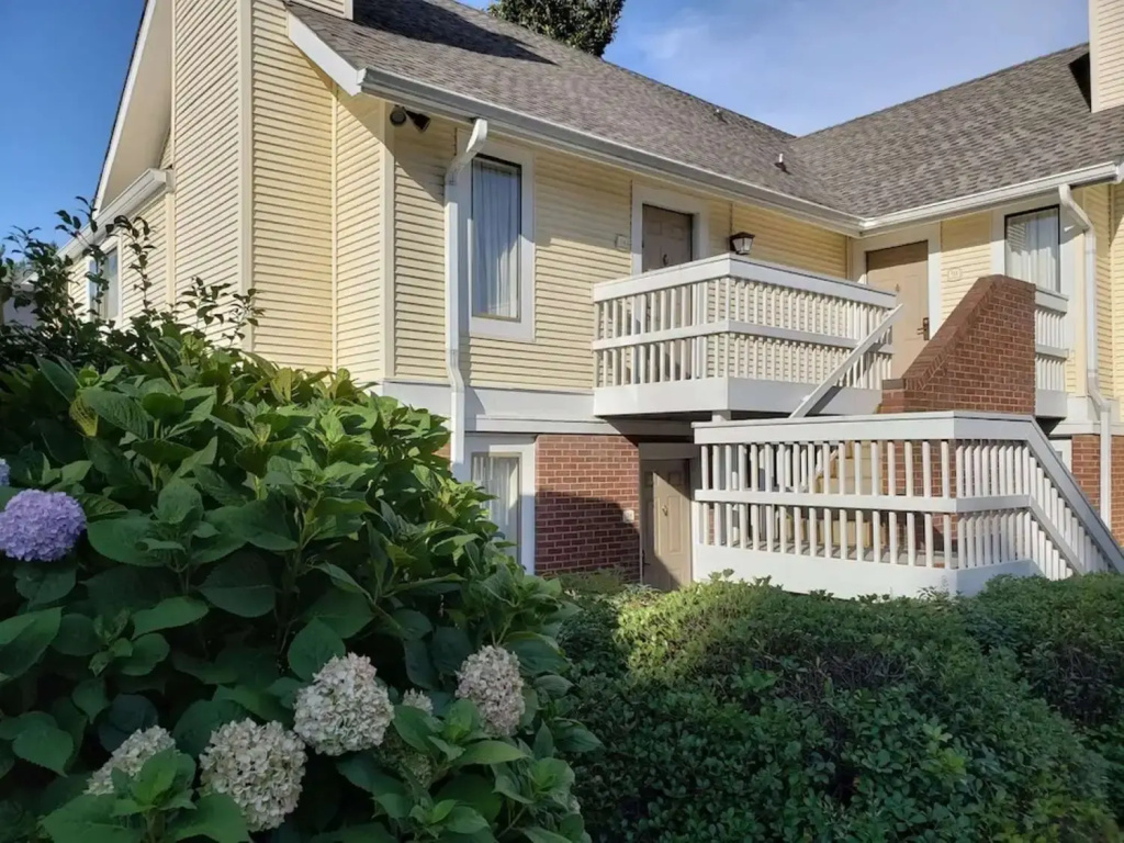 photo 1 of SureStay Studio by Best Western Charlotte Executive Park
