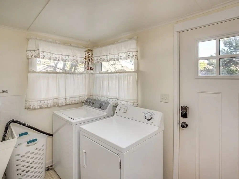 photo 1 of Surfers Paradise 4 Bedroom Home