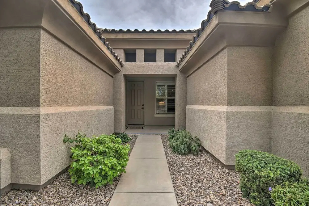 photo 1 of Spacious Surprise Home: 6 Mi to Wildlife World Zoo
