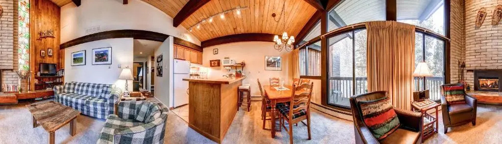 photo 1 of Tamarisk 303