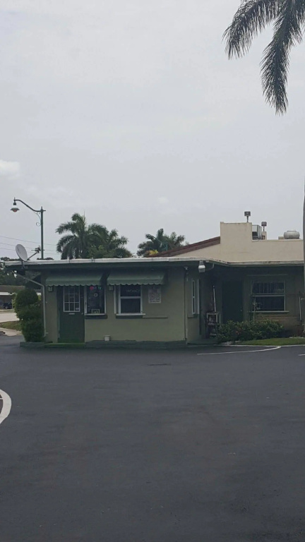 photo 1 of Tamiami Motel