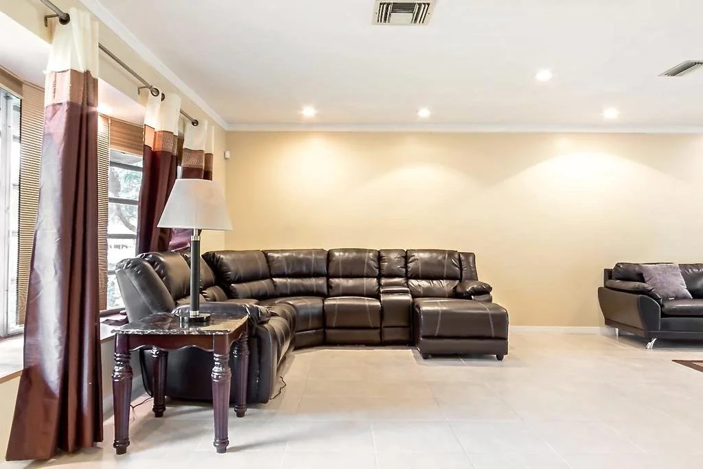 photo 1 of Tata's Hollywood Vacation Home