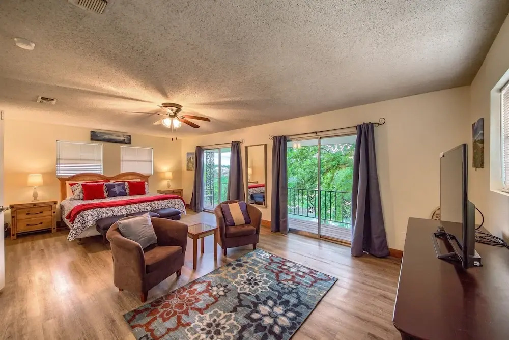photo 1 of Texas River Haus LD1683