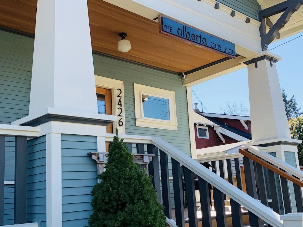 photo 1 of The Alberta Petite Hotel