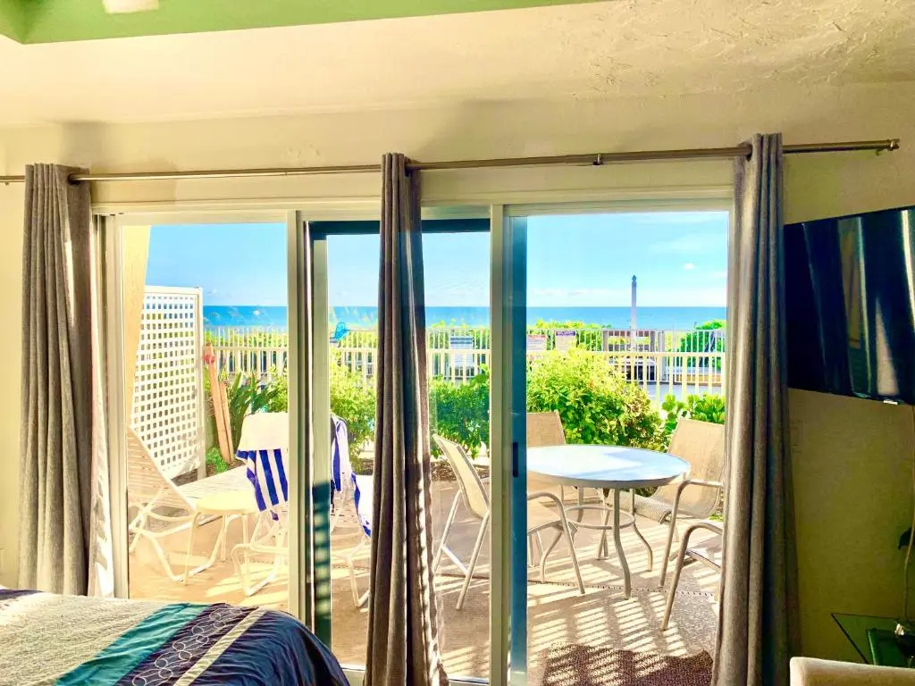 photo 1 of The Beach on Longboat Key - Studio 103 , 1 bdrm 225