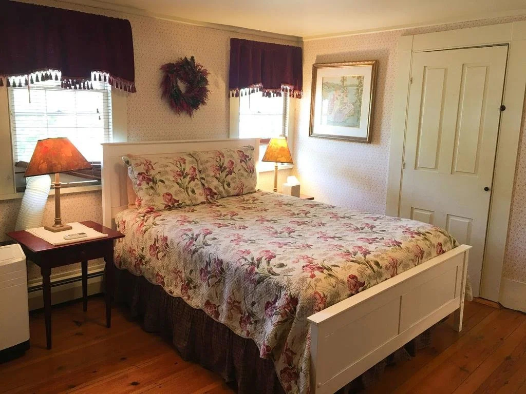 photo 1 of Black Boar Inn Ogunquit