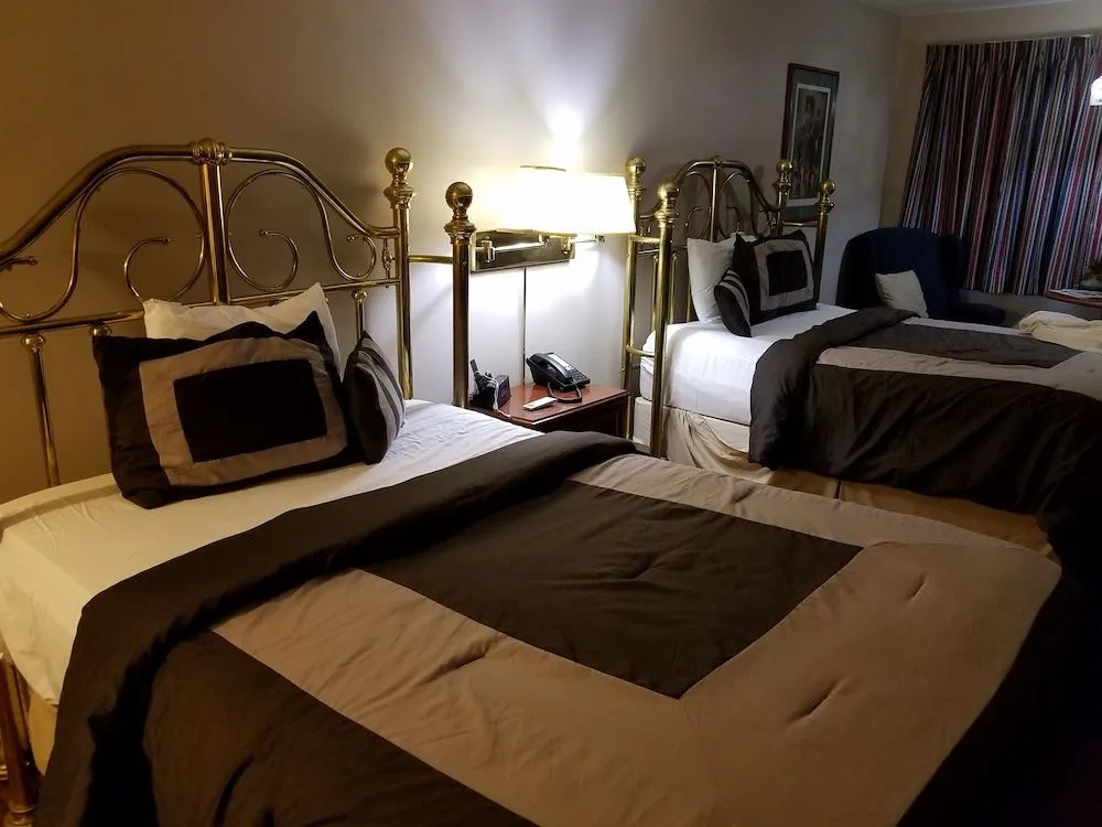 photo 1 of The Carriage House Inn