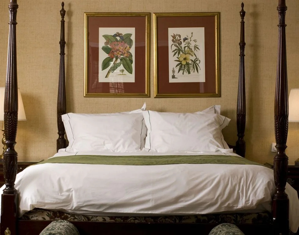 photo 1 of Deer Path Inn