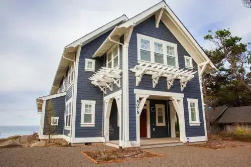 photo 1 of The Driftwood - 5 Br home by RedAwning